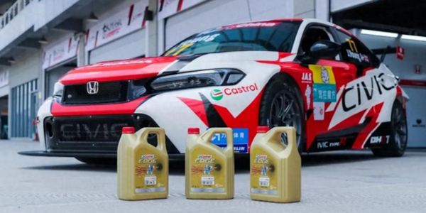 嘉实多机油代言人.jpg 新晋润滑油品牌定价,高开低走,还是低开高走?